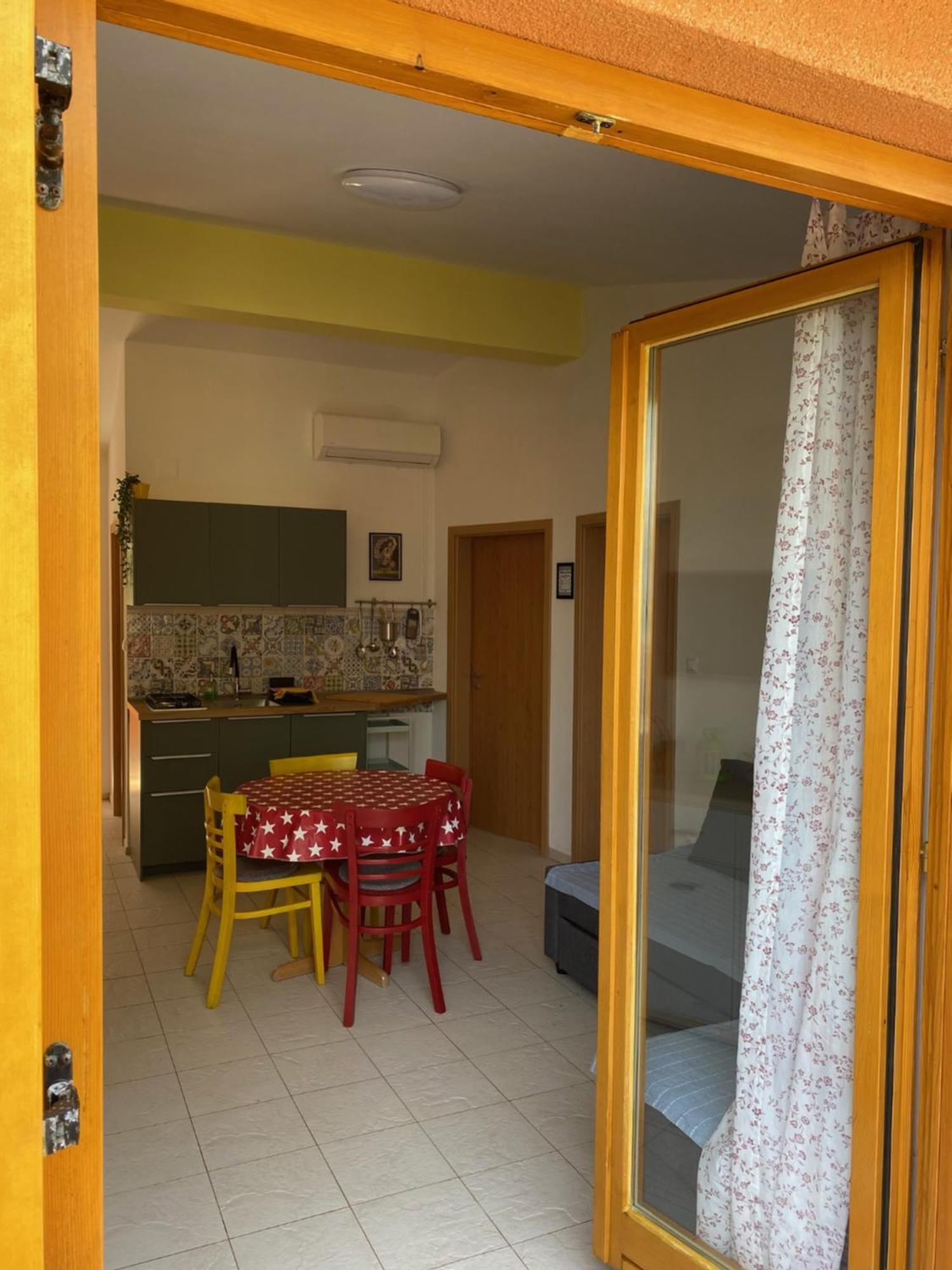 Apartments Lili Башка Екстер'єр фото