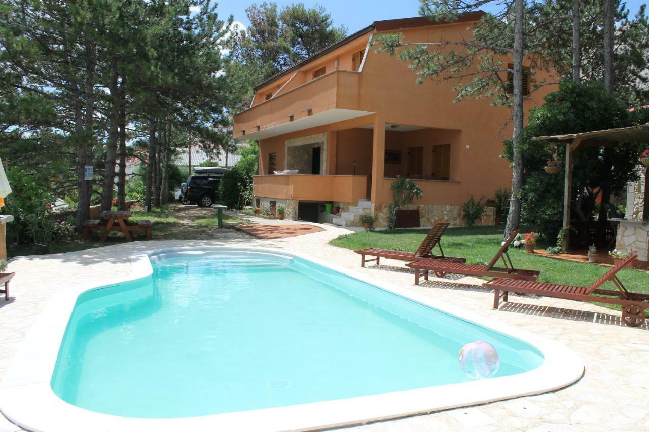 Apartments Lili Башка Екстер'єр фото